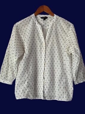 Banana Republic Lightweight Cotton Blouse with Navy Details